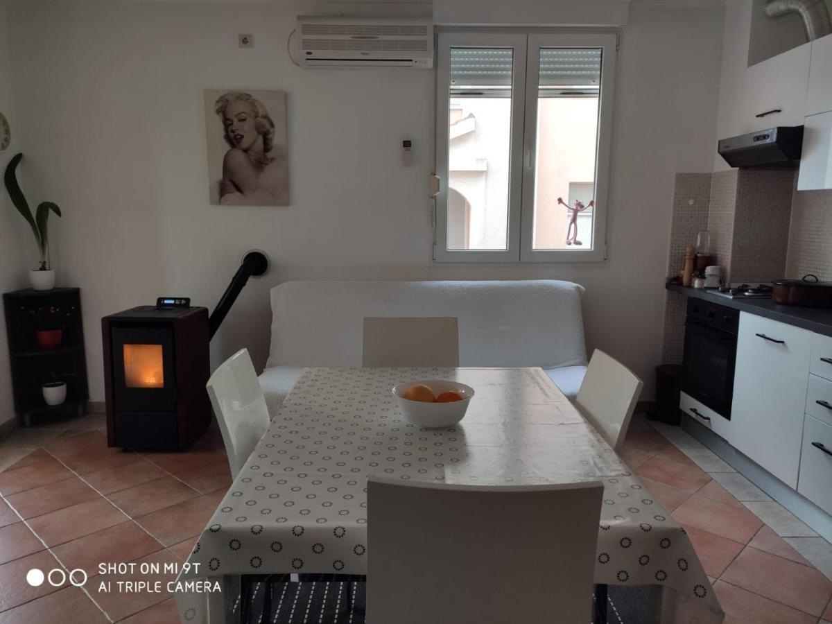 Apartment Svrco Zaboric Esterno foto