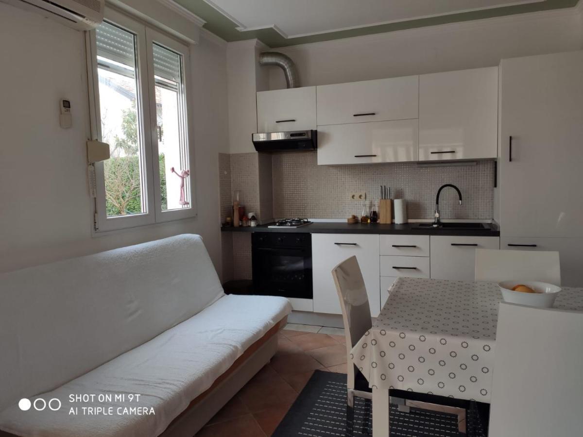 Apartment Svrco Zaboric Esterno foto