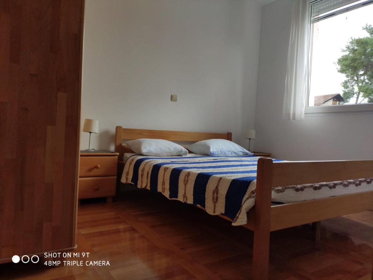 Apartment Svrco Zaboric Esterno foto