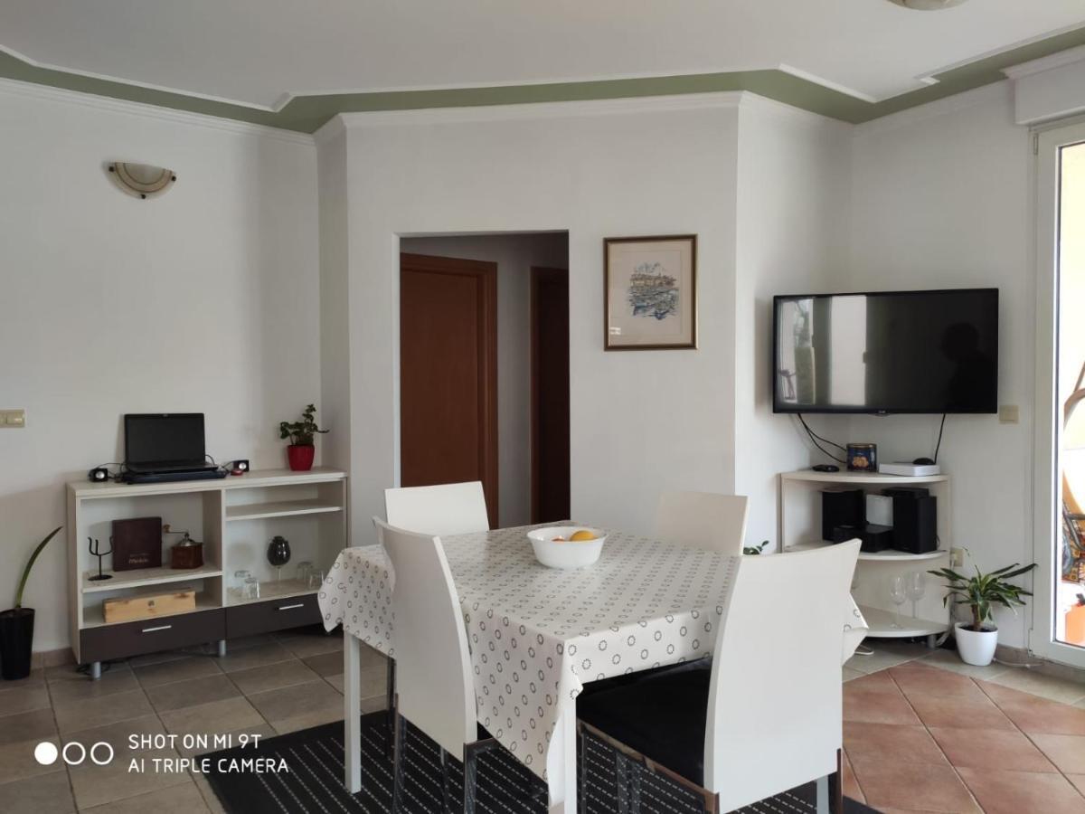 Apartment Svrco Zaboric Esterno foto